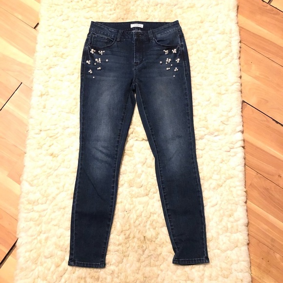 ⭐️ Kensie Rhinestone With Faux Pearl… - Picture 2 of 4